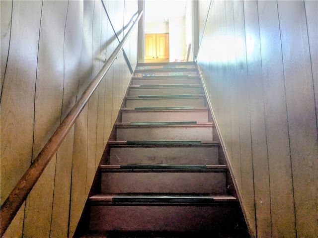 164 6th Ave, Aliquippa, PA 15001