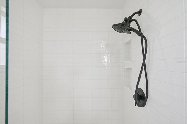 5495 CYNTHIA LANE, Sarasota, FL 34235