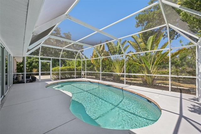 5495 CYNTHIA LANE, Sarasota, FL 34235