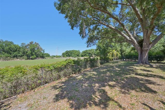 5495 CYNTHIA LANE, Sarasota, FL 34235