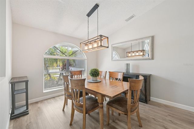 5495 CYNTHIA LANE, Sarasota, FL 34235