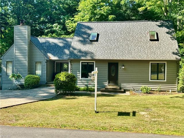 6 Foxcroft RD, Williamsburg, VA 23188