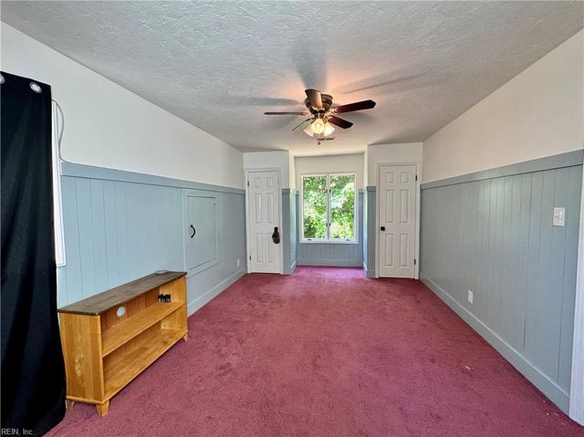 6 Foxcroft RD, Williamsburg, VA 23188