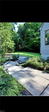 6 Foxcroft RD, Williamsburg, VA 23188