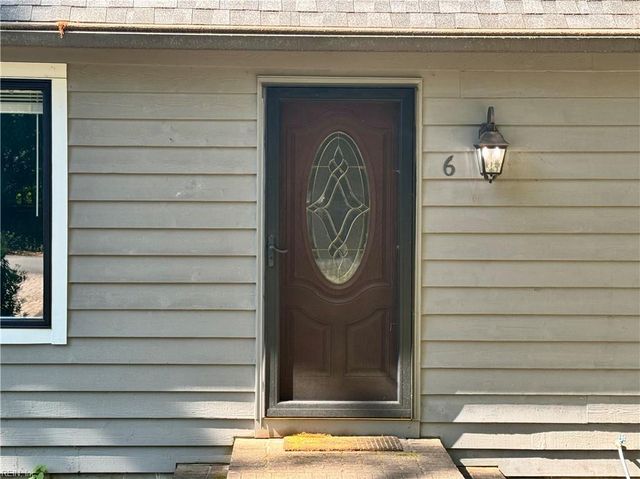 6 Foxcroft RD, Williamsburg, VA 23188