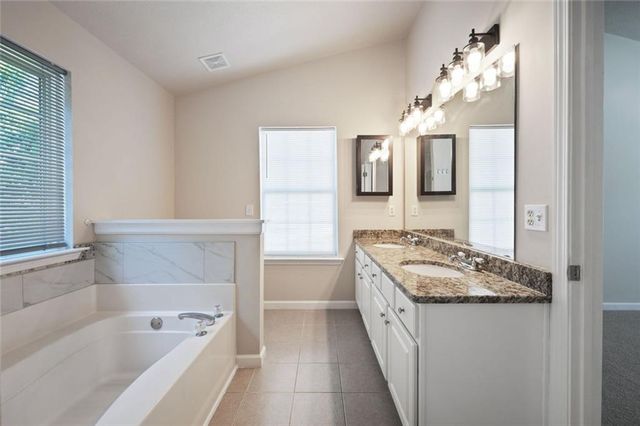 1082 Eastmill Cove, Dacula, GA 30019