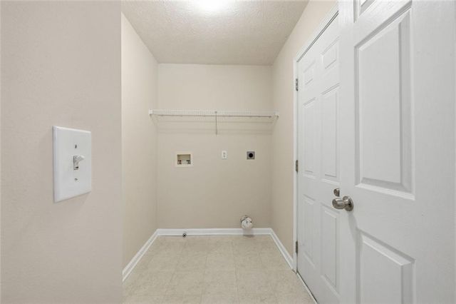 1082 Eastmill Cove, Dacula, GA 30019