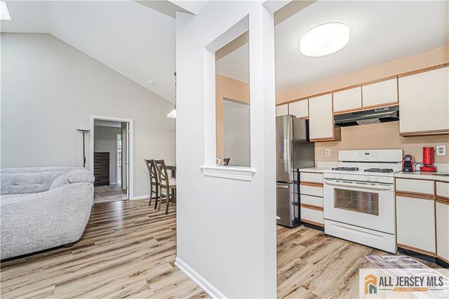 2809 Ridgefield Court, Helmetta, NJ 08828