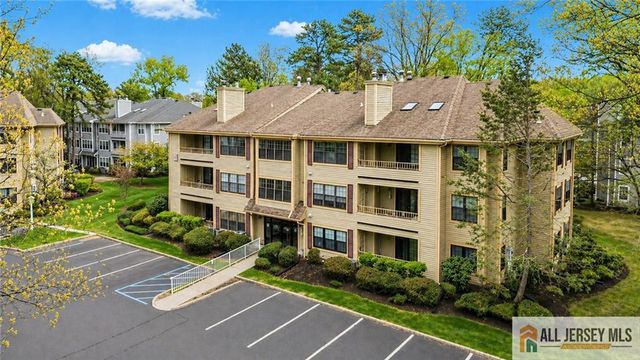 2809 Ridgefield Court, Helmetta, NJ 08828