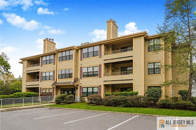 2809 Ridgefield Court, Helmetta, NJ 08828