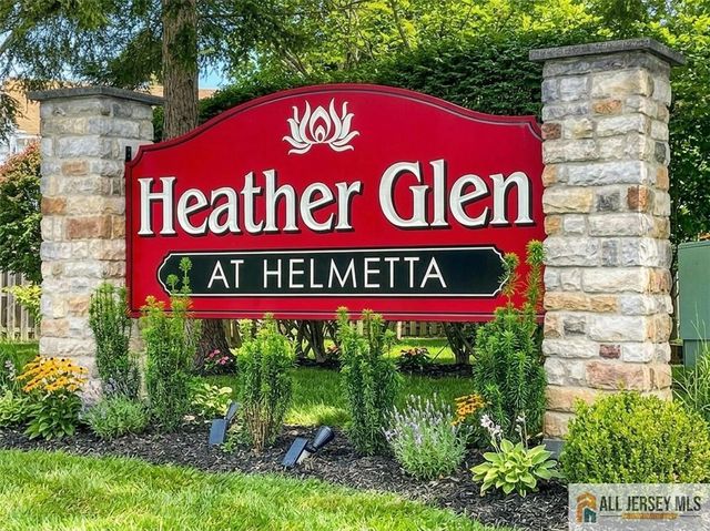2809 Ridgefield Court, Helmetta, NJ 08828