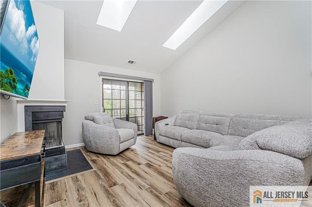 2809 Ridgefield Court, Helmetta, NJ 08828