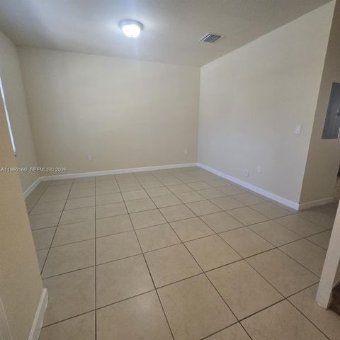 9031 SW 227th St 5, Cutler Bay, FL 33190