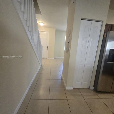 9031 SW 227th St 5, Cutler Bay, FL 33190