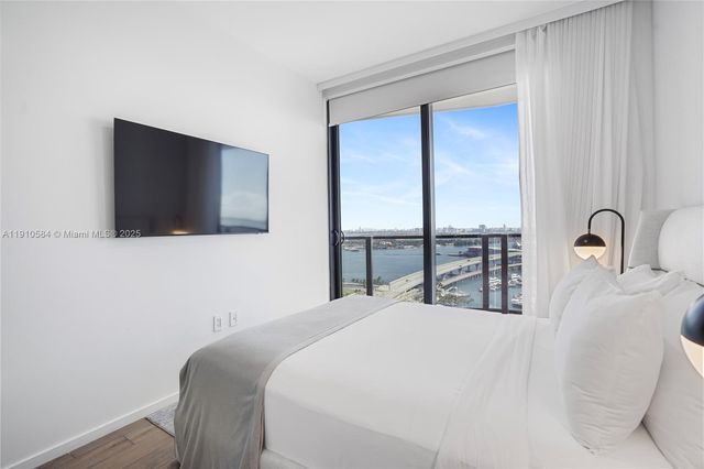 398 NE 5th St 1811, Miami, FL 33132