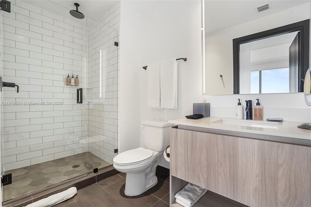 398 NE 5th St 1811, Miami, FL 33132