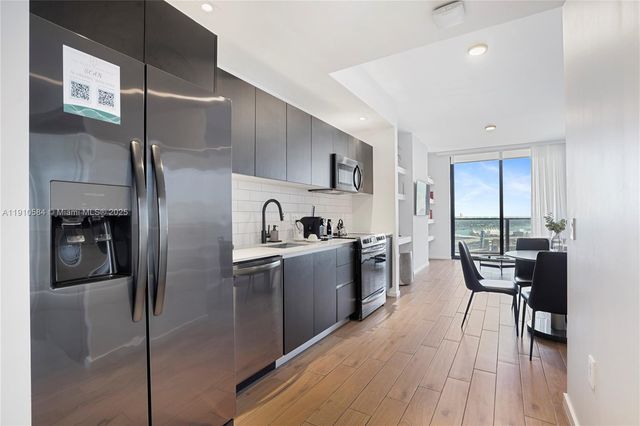 398 NE 5th St 1811, Miami, FL 33132