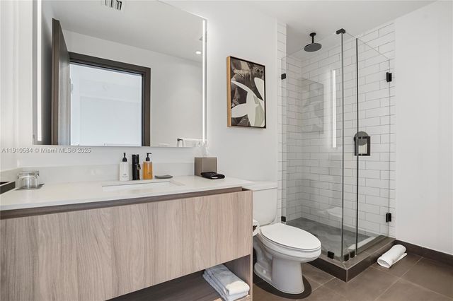 398 NE 5th St 1811, Miami, FL 33132