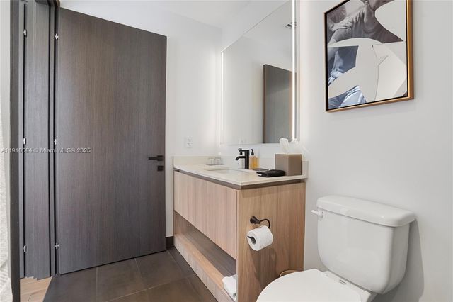 398 NE 5th St 1811, Miami, FL 33132