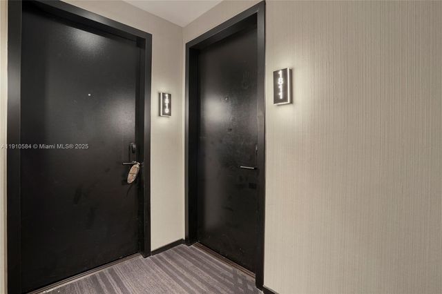 398 NE 5th St 1811, Miami, FL 33132