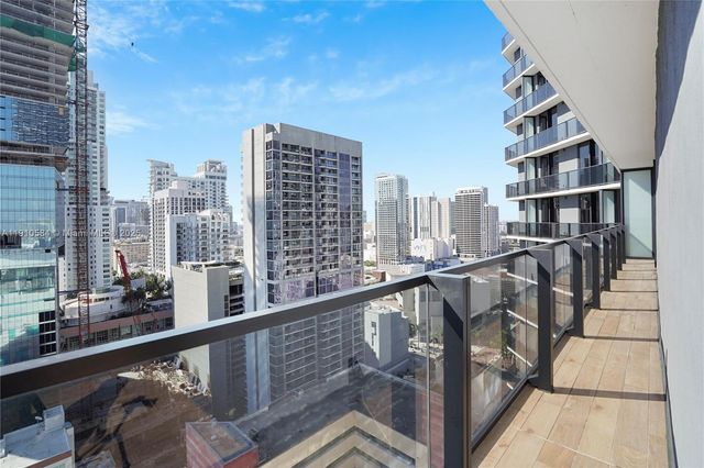 398 NE 5th St 1811, Miami, FL 33132