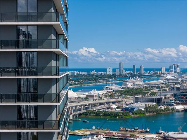 398 NE 5th St 1811, Miami, FL 33132