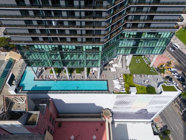 398 NE 5th St 1811, Miami, FL 33132