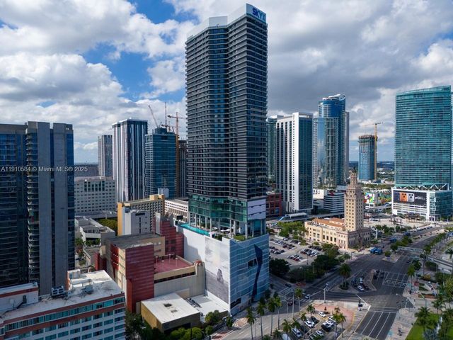 398 NE 5th St 1811, Miami, FL 33132