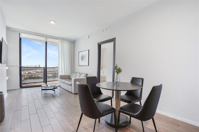 398 NE 5th St 1811, Miami, FL 33132