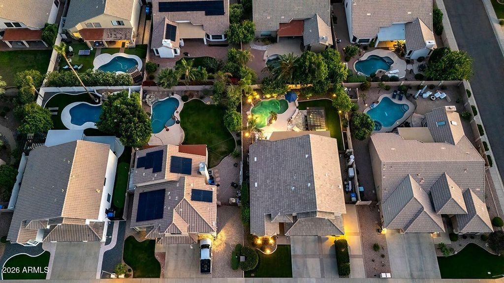 Image 27 of property listing at 5917 E DANBURY Road E, Scottsdale, AZ 85254