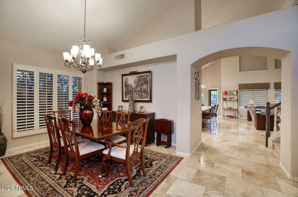 Image 5 of property listing at 5917 E DANBURY Road E, Scottsdale, AZ 85254