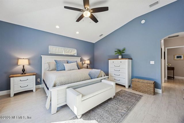 828 SIMMONS Road, Fernandina Beach, FL 32034