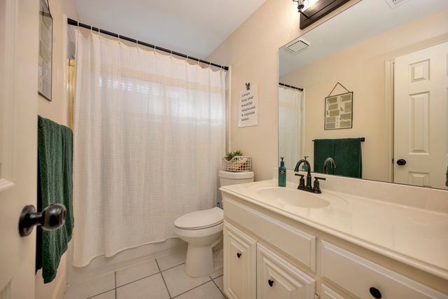 1084 Westgrove Drive, Saginaw, TX 76179