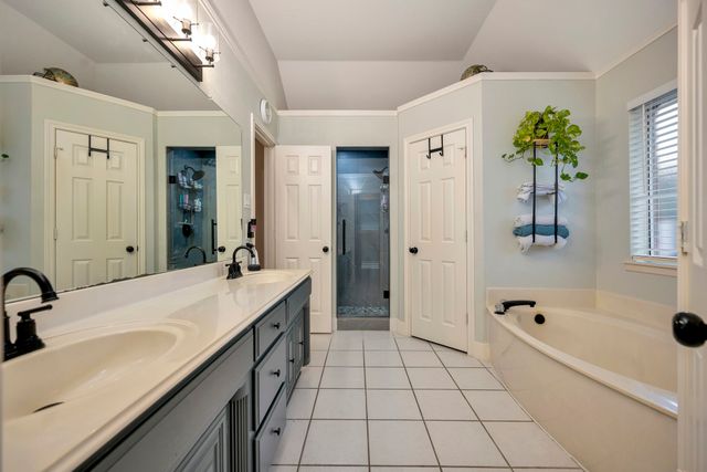 1084 Westgrove Drive, Saginaw, TX 76179