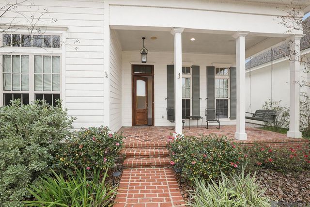 10727 Creek Ln, Baton Rouge, LA 70810