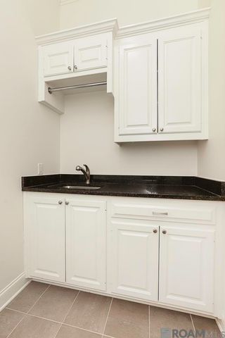 10727 Creek Ln, Baton Rouge, LA 70810