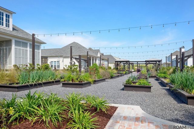 10727 Creek Ln, Baton Rouge, LA 70810