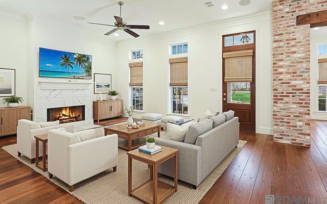 10727 Creek Ln, Baton Rouge, LA 70810