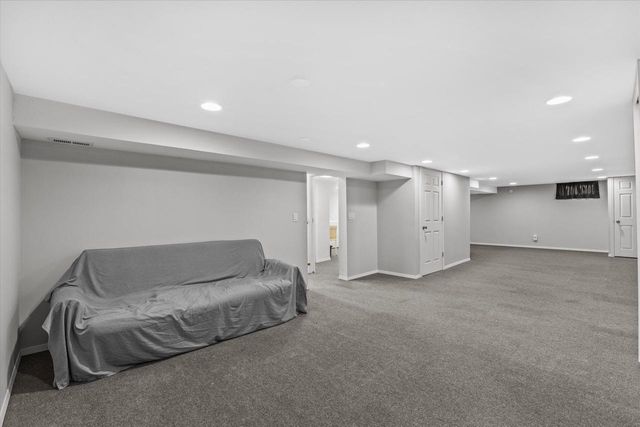 6902 Brian DRIVE, Racine, WI 53402