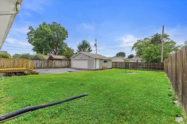 6902 Brian DRIVE, Racine, WI 53402