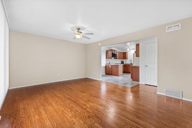 6902 Brian DRIVE, Racine, WI 53402