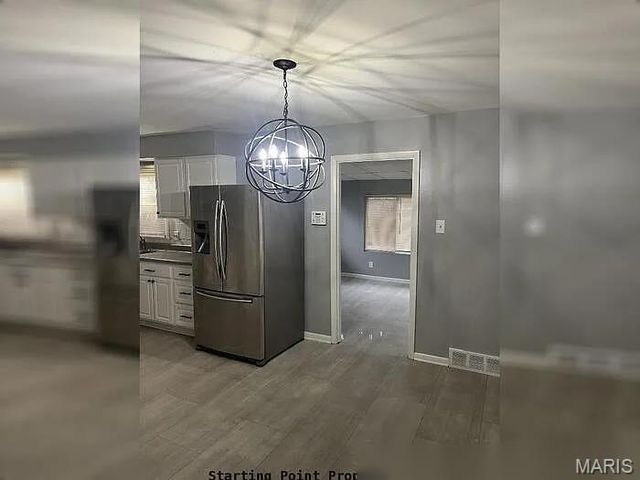 9116 Darnell Place, St Louis, MO 63136