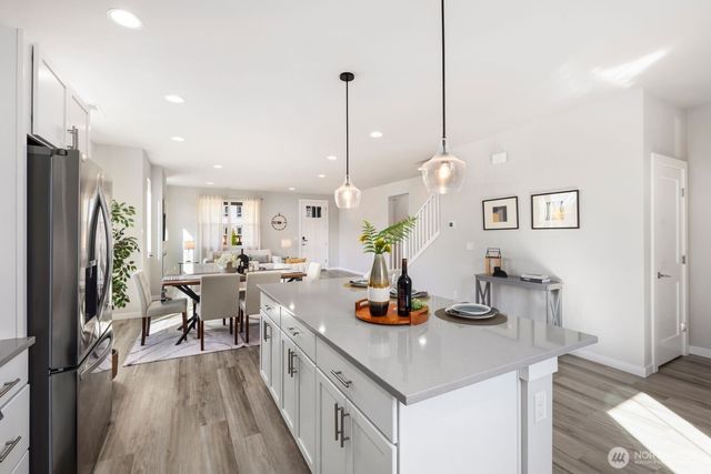 9836 6th Avenue SW, Seattle, WA 98106