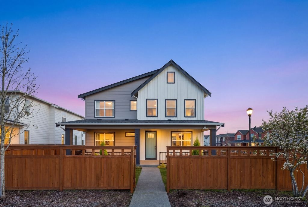 9836 6th Avenue SW, Seattle, WA 98106