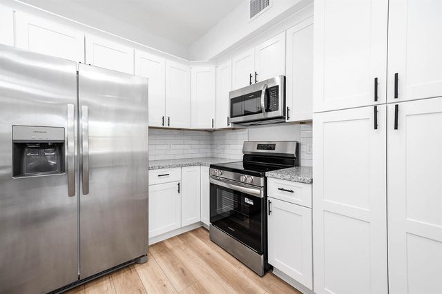 2018 Hampton Street A, Houston, TX 77088
