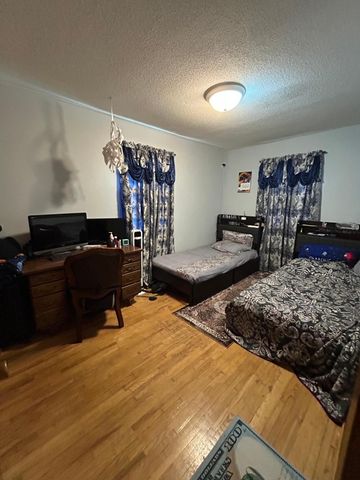 331-333 S McKnight Road, Saint Paul, MN 55119