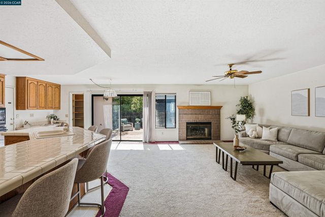5370 Laurel, Concord, CA 94521