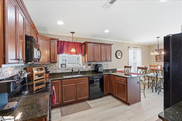 414 Aniken Circle, Boiling Springs, SC 29316
