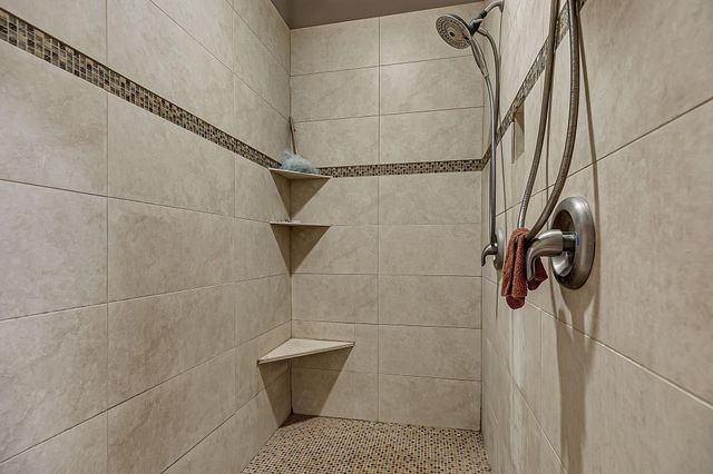 2818 337th Lane NW, Cambridge, MN 55008