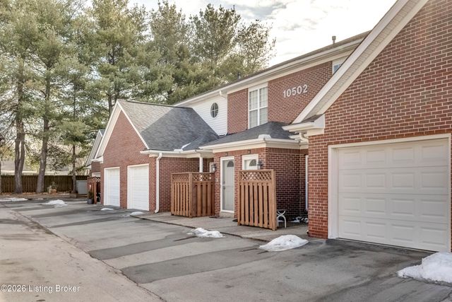 10502 Vining Pl APT 201, Louisville, KY 40241
